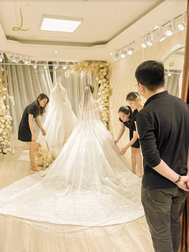 Chuẩn bị kỹ lưỡng trước buổi thử váy cưới